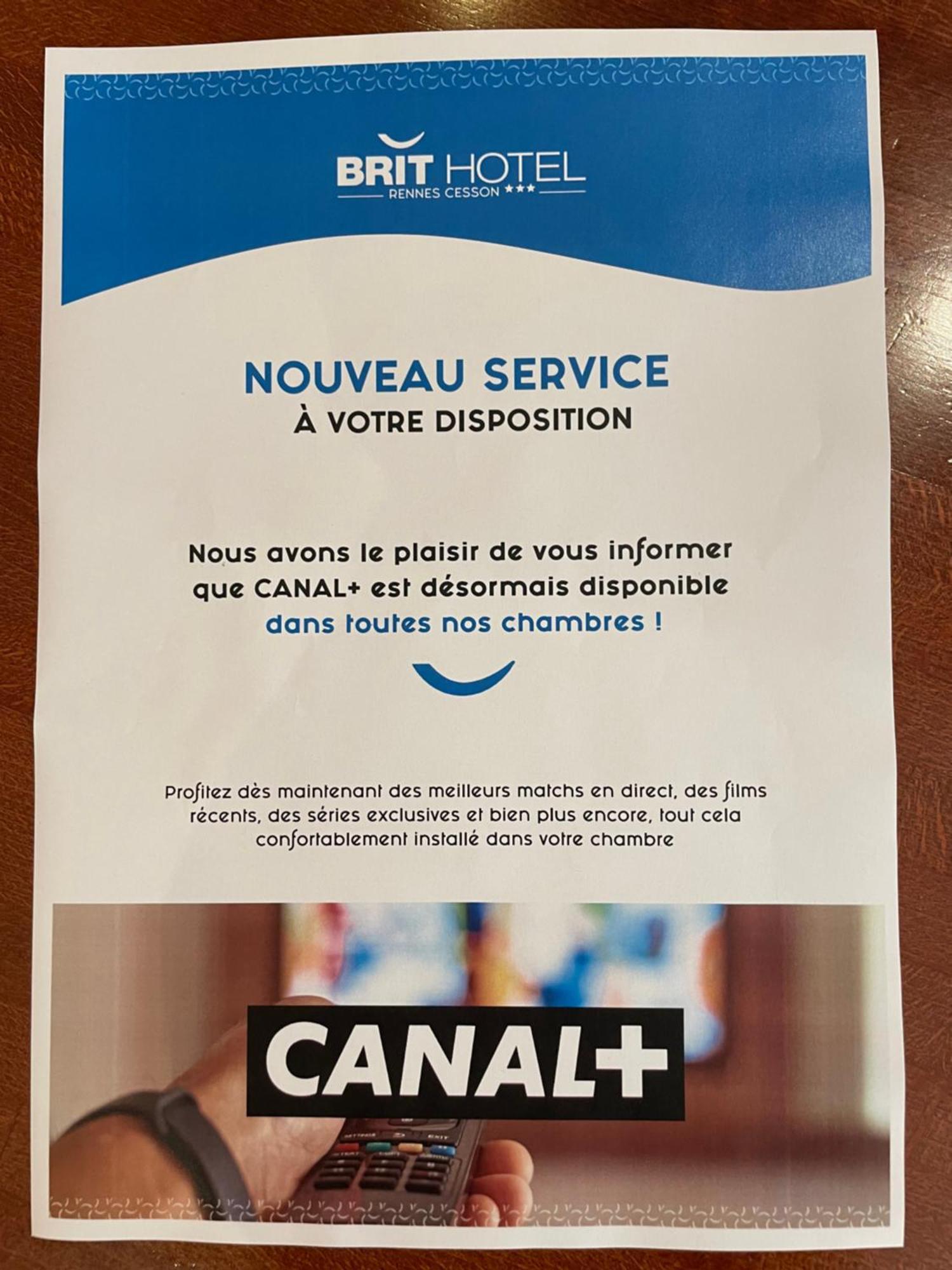 Brit Hotel Rennes Cesson Exteriör bild